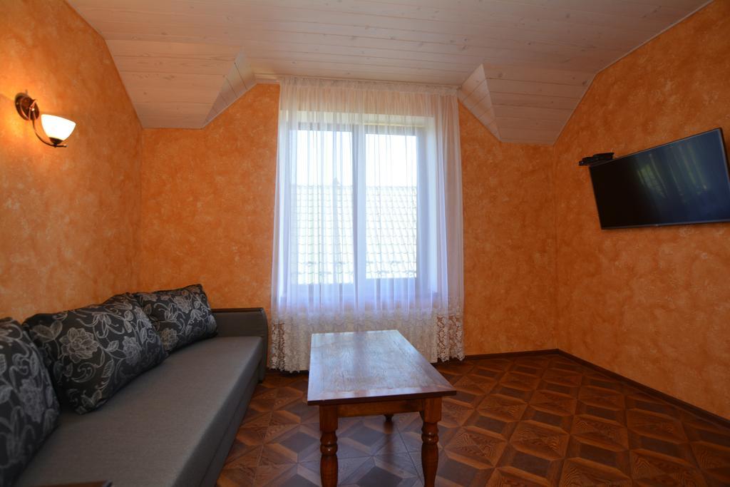 Vila Zolota Rybka Skhidnytsia Pokoj fotografie