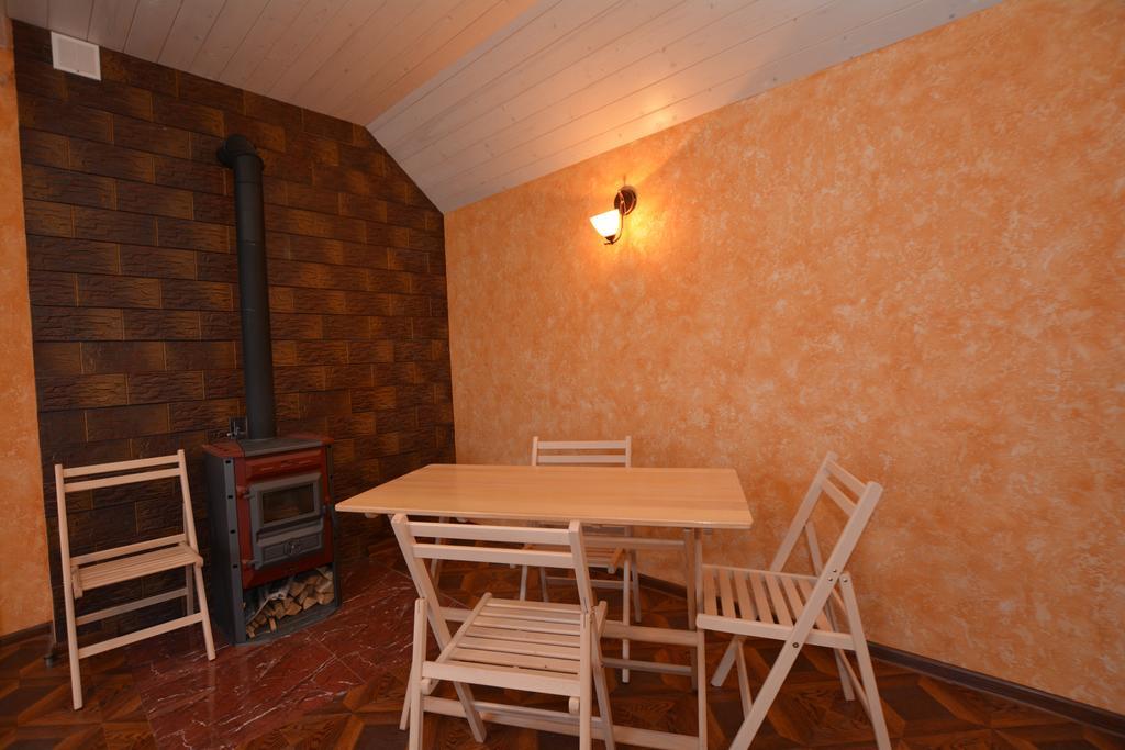 Vila Zolota Rybka Skhidnytsia Pokoj fotografie