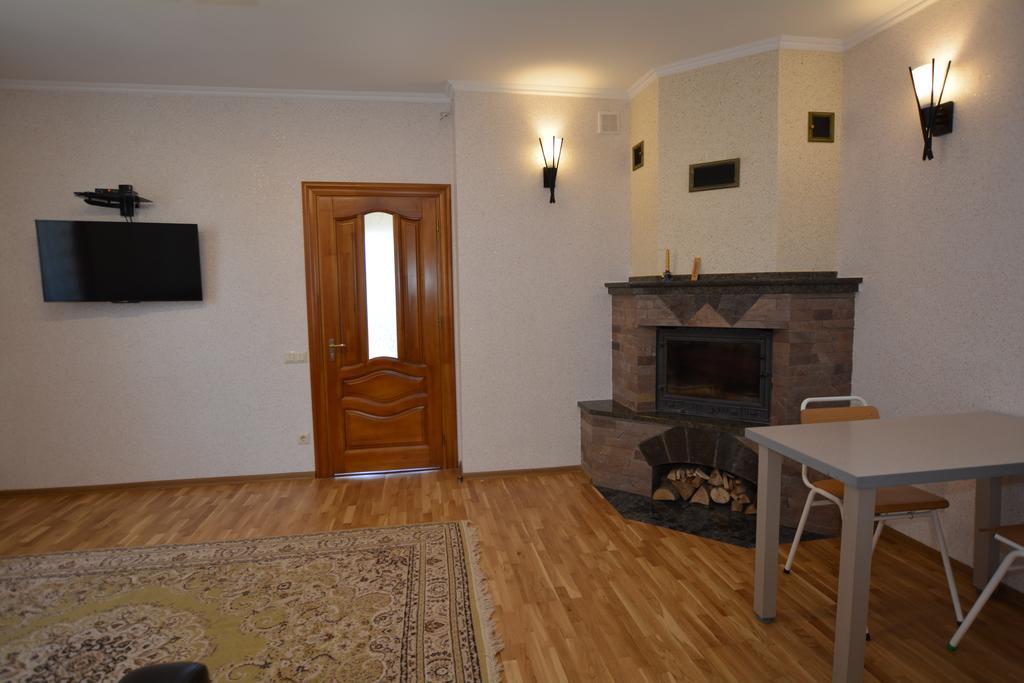 Vila Zolota Rybka Skhidnytsia Pokoj fotografie