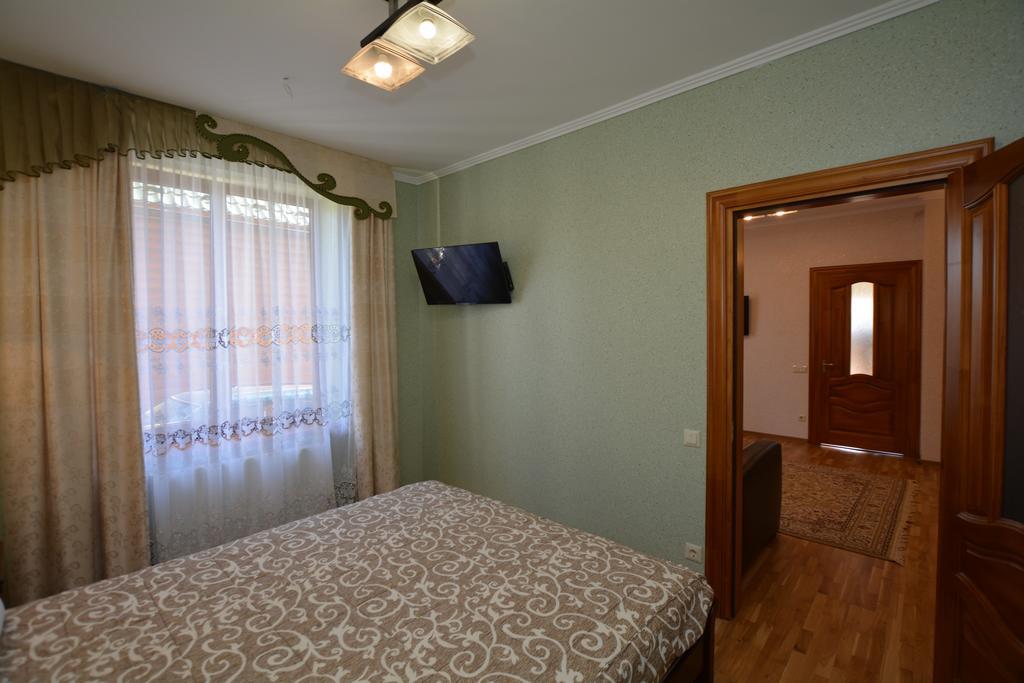 Vila Zolota Rybka Skhidnytsia Pokoj fotografie